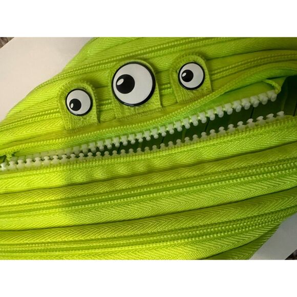 ZIPIT Monster Big Pencil Case, Lime - Jumbo Pencil/Pen/Art Holder - Picture 3 of 5